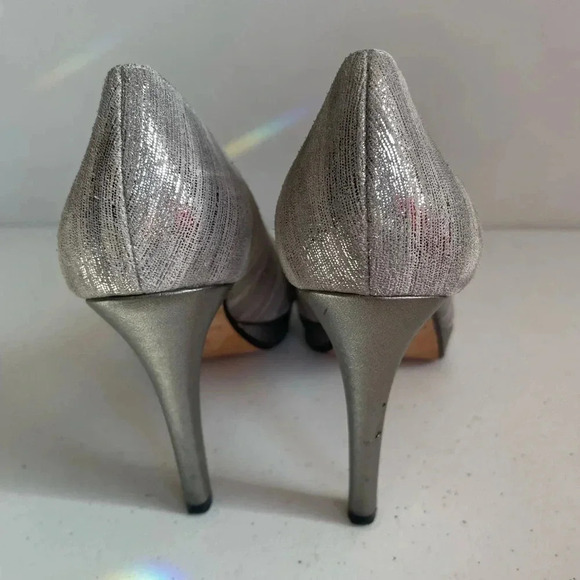 Antonio Melani SZ‎ 7M Silver Platform Peep toe Heel Shoes EUC! - Picture 4 of 9